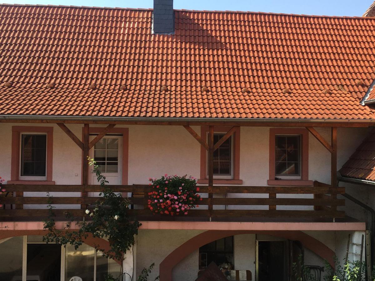 Lautersheimer Gutshof Buitenkant foto